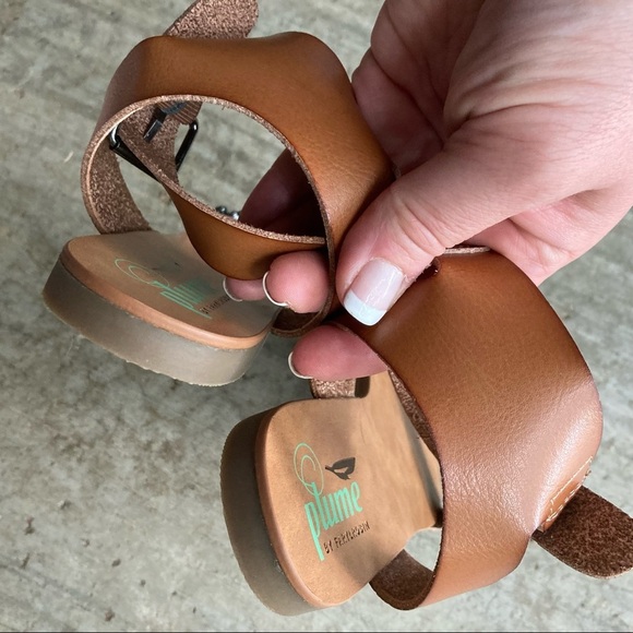 Plume by FarylRobin | Brown Jeweled Sandals 10 - Picture 5 of 6